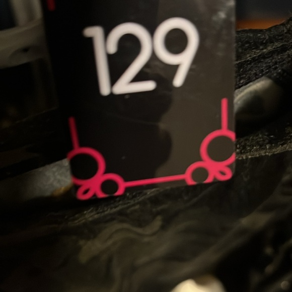 ESDY Long Sleeve Workout Shirt Size XL - Picture 6 of 10